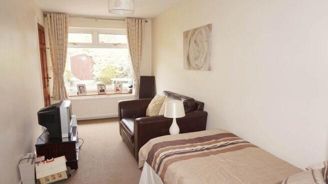 145a Rushgreen...