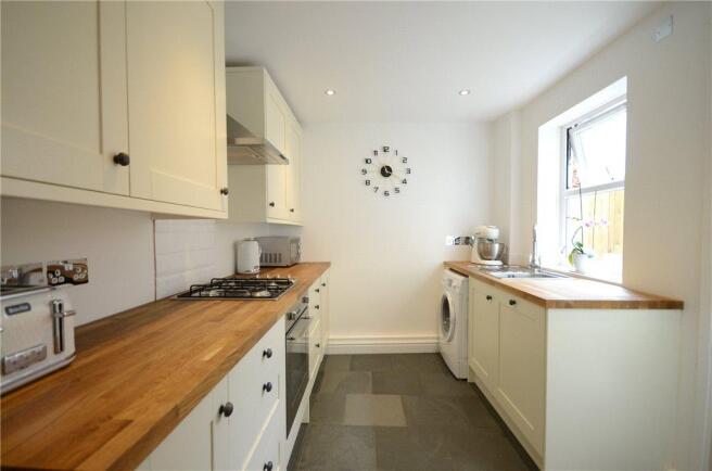 Kitchen 01