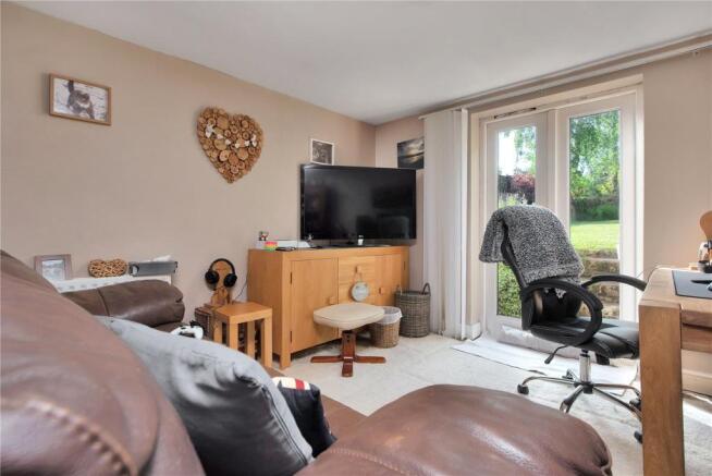 Sitting/Dining Room