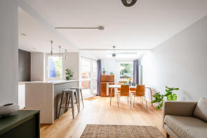 22, Rochford Walk, Hackney, London E8 3HG