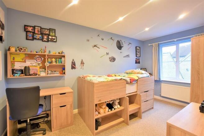 Photo 9