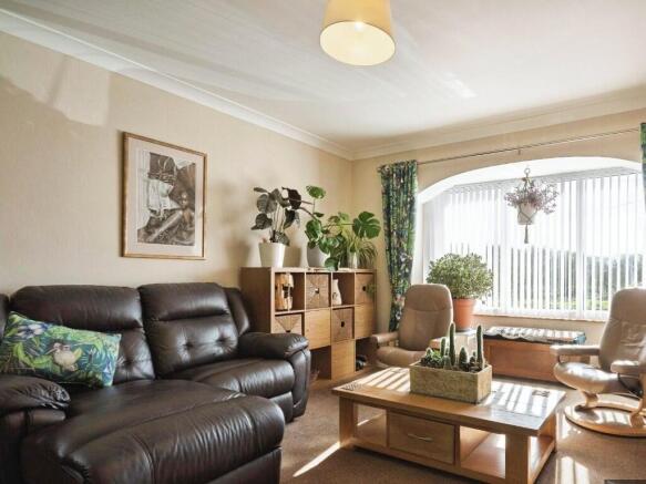 4 bed Detached for sale Image 6