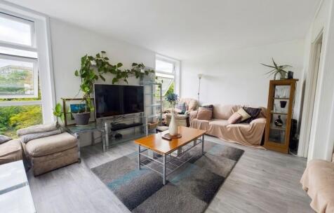 Oxford Road, Denham, UB9