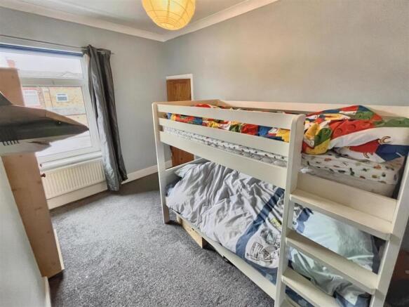 Bedroom 2 Aspect 2