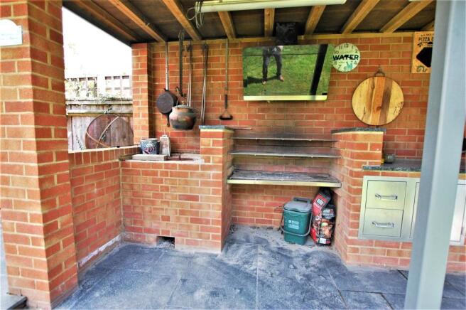 Outdoor Kitchen