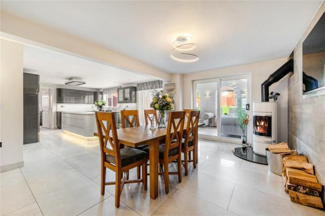 Dining Area 2
