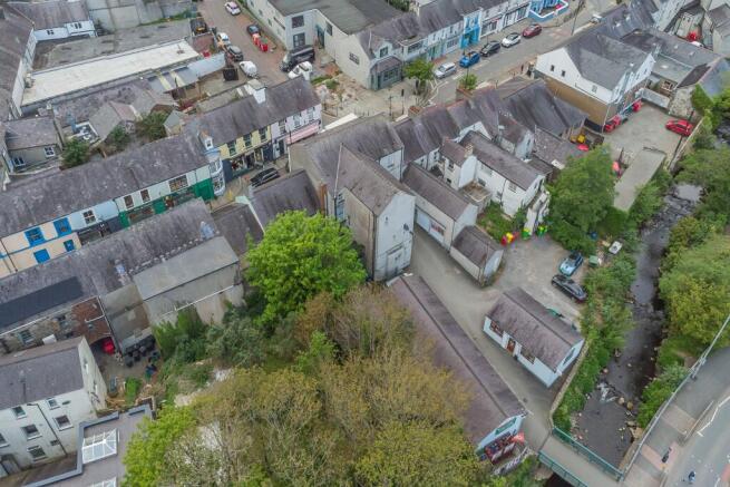 Units 1-3, 6, 8 and 10 Church Street, Llangefni, LL77 7DU