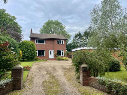 Low Road, Darsham, Saxmundham, IP17 3PT