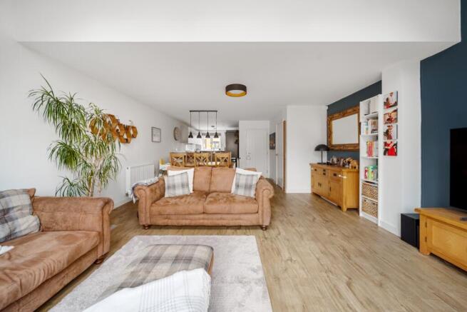 Thackeray Drive, Northfleet, Gravesend, Kent, DA11 photo 4