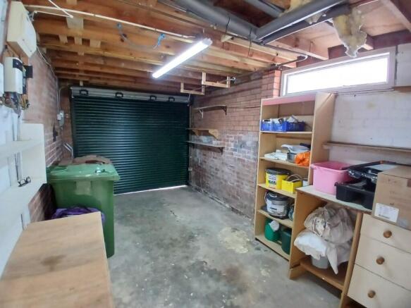 GARAGE