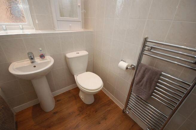 Family Bathroom 2