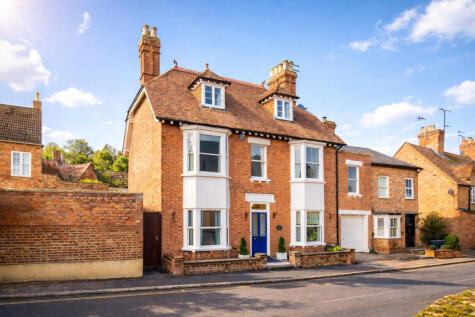 Bedford Road, Aspley Guise MK17