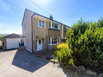 Braithwaite Edge Road, Keighley