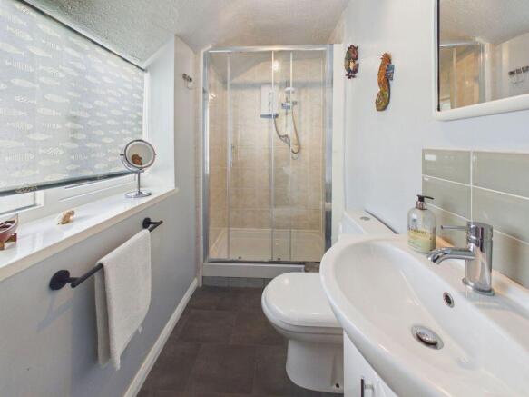 2 bed Cottage for sale Image 6