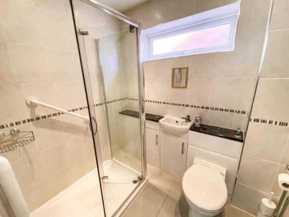 Shower Room.JPG