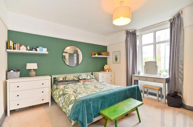 Bedroom 1.JPG