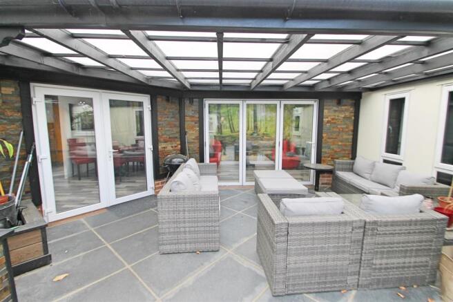 Covered Patio: