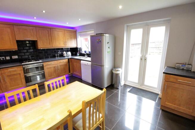 Kitchen / Breakfast