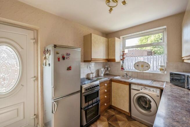 3 bed Semi-Detached for sale Image 6