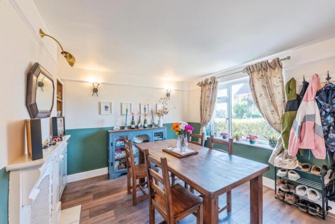 3 bed Semi-Detached for sale Image 5
