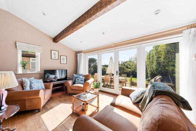 3 bed House for sale Image 7