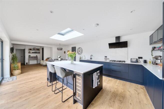 Laleham Close, Eastbourne, East Sussex, BN21 photo 4