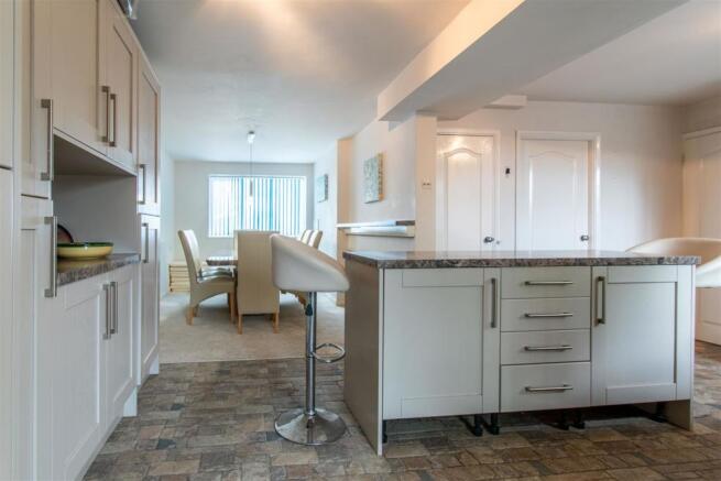 Grove Park Court, Liskeard (7 of 19).JPG