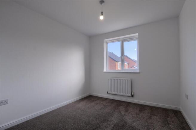 4 bed Detached to rent Image 10