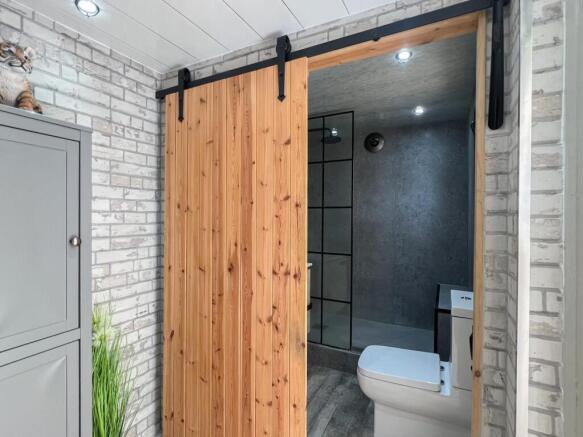 2 bed Terraced for sale Image 12