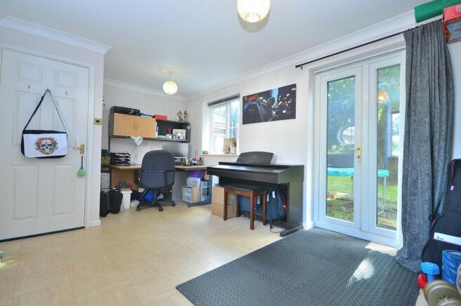 Photo 10