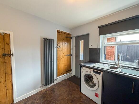 2 bed Terraced for sale Image 8
