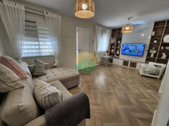 2 Bedroom Detached For sale-FOC377-3