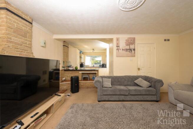 Clements Close, Spencers Wood, Reading, Berkshire, RG7 1HH photo 4