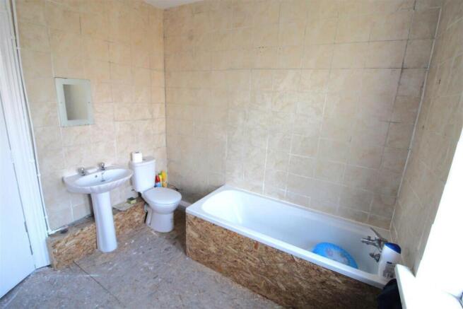 5 bed Terraced for sale Image 12