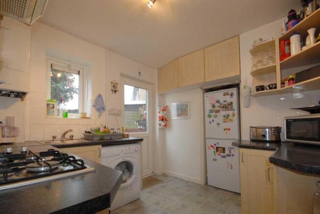 P1938 Kitchen.JPG