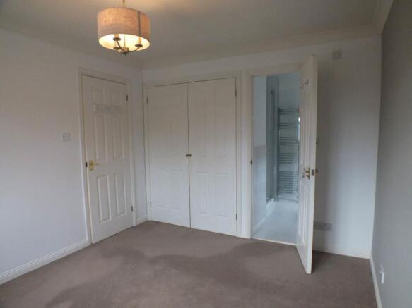 Master Bedroom - war