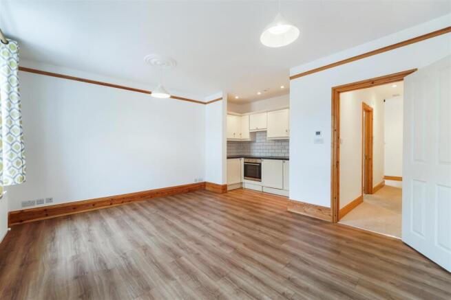 Living Room 1.jpg