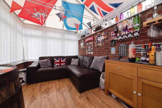 3 bed Semi-Detached for sale Image 10