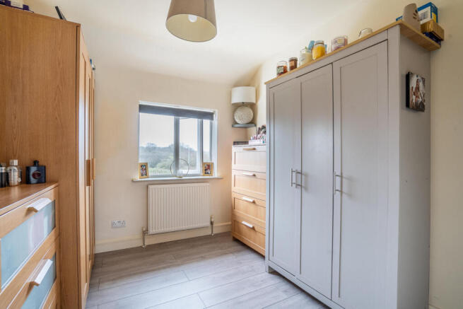 3 bed Terraced for sale Image 11
