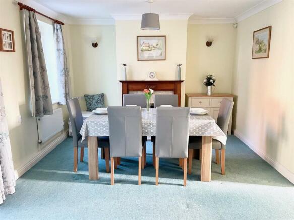 Dining Room.JPG