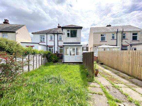 3 bed Semi-Detached for sale Image 4
