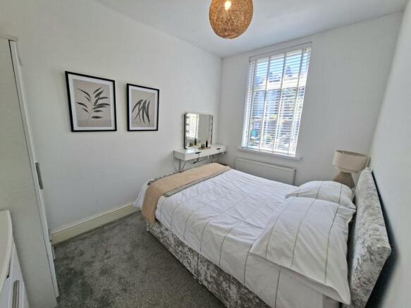 2 bed Semi-Detached for sale Image 10