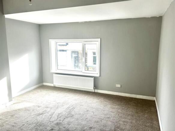 Bedroom 11.jpg