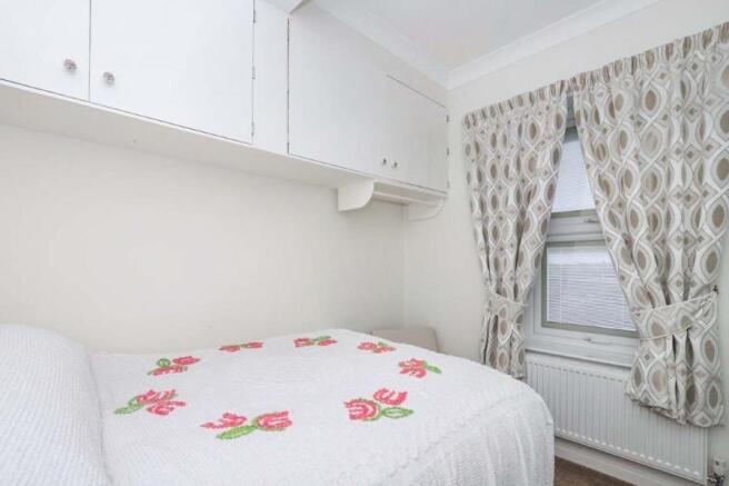 2 bed Semi-Detached to rent Image 12