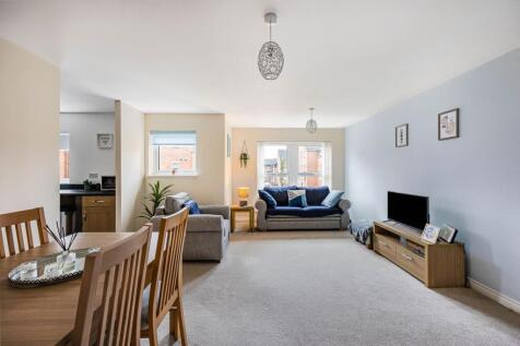 Chain Court, Swindon, SN1