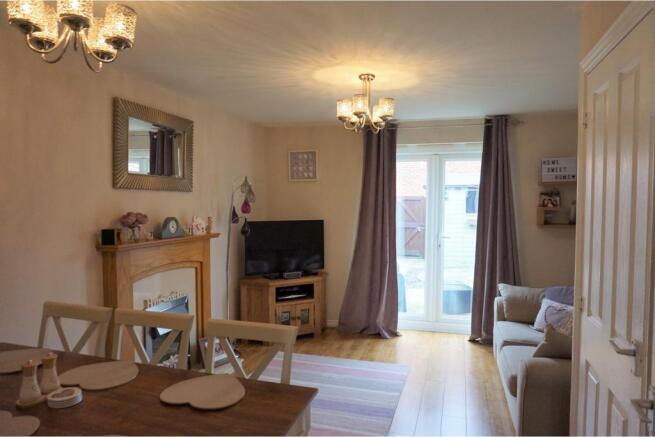 Lounge/Dining Room