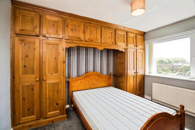 2 bed Semi-Detached Bungalow for sale Image 5