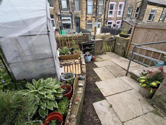 3 bed Terraced for sale Image 4
