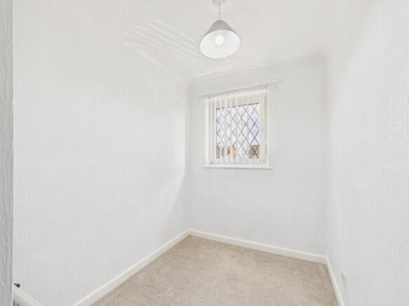 3 bed Semi-Detached for sale Image 9