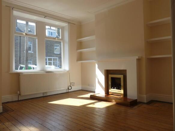3 bed Terraced to rent Image 4